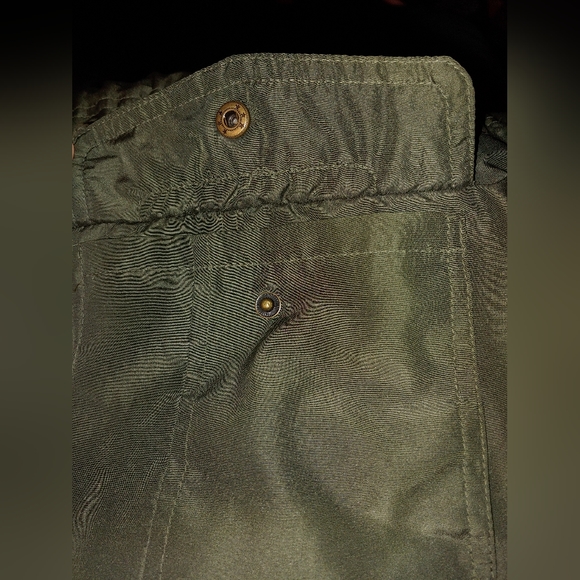 Hunter Green Hooded Vest, Sherpa Lined with Faux Fur Trim, Size Large - Picture 9 of 9